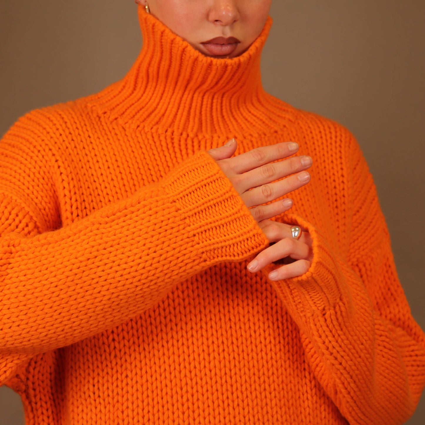GABRIELLE SWEATER OS