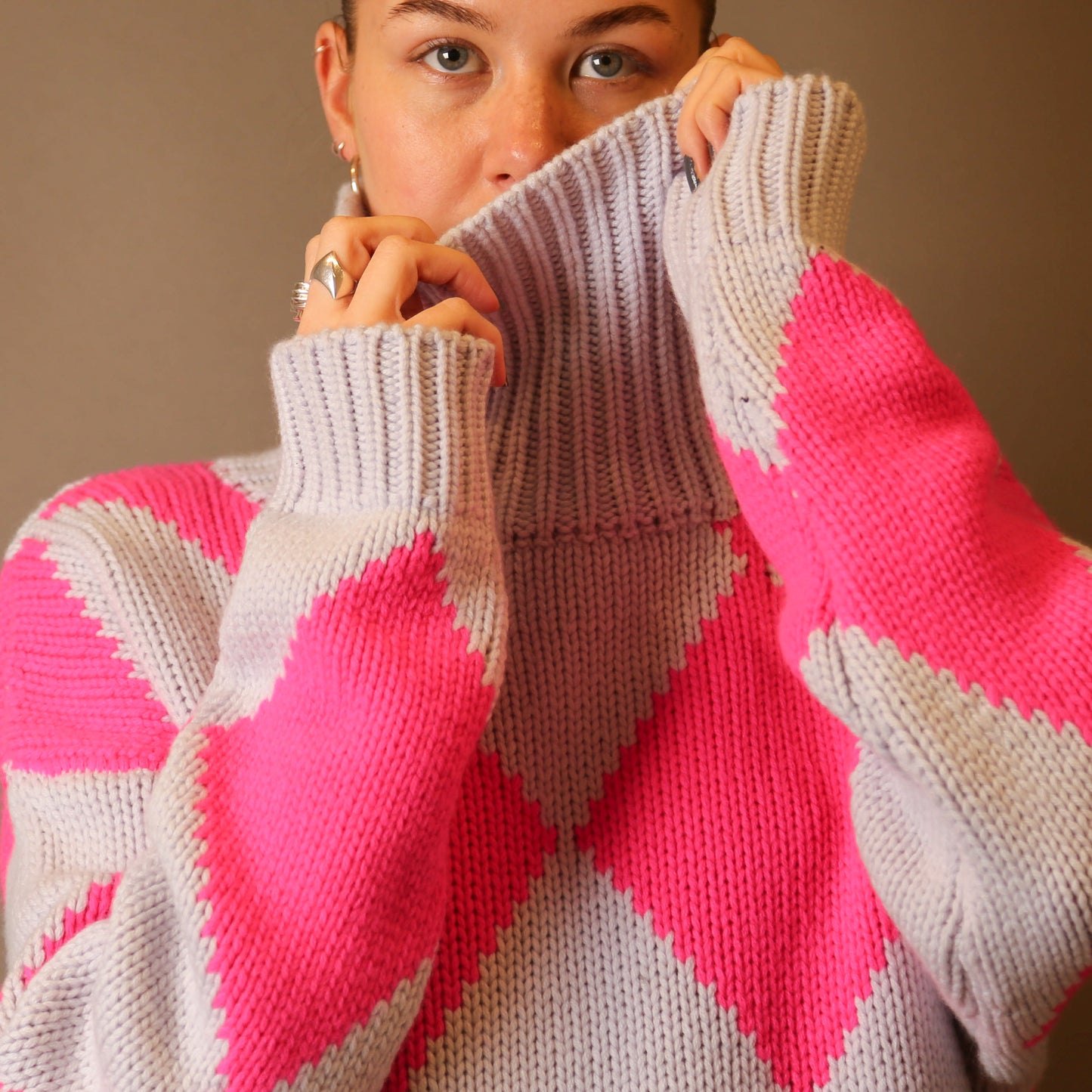 GABRIELLE DIAMOND SWEATER OS