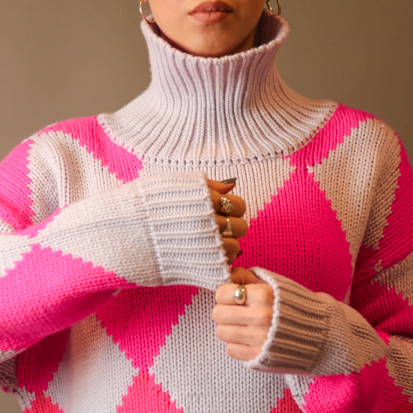GABRIELLE DIAMOND SWEATER OS