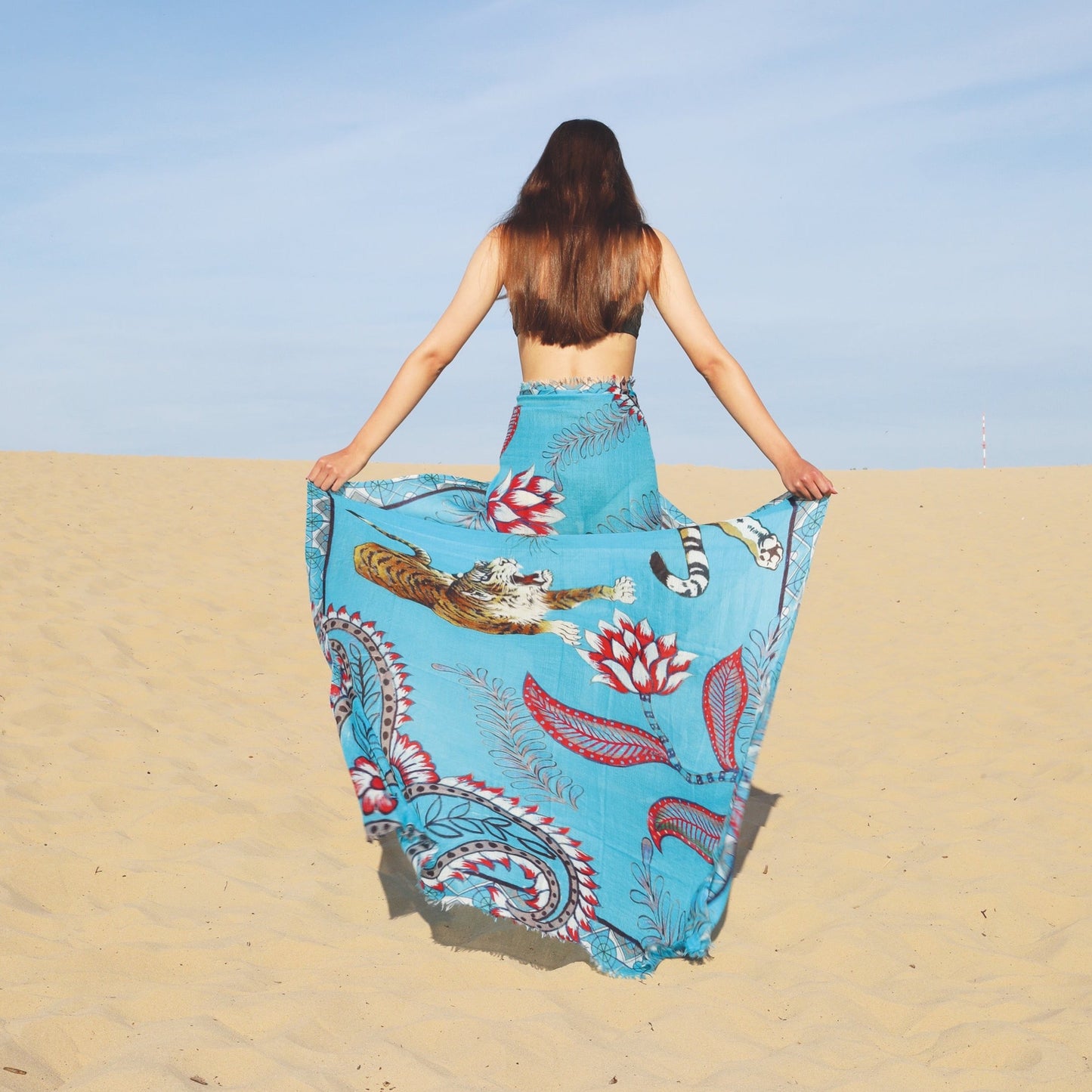 TIGER & JUNGLE CASHMERE SCARF - cyne