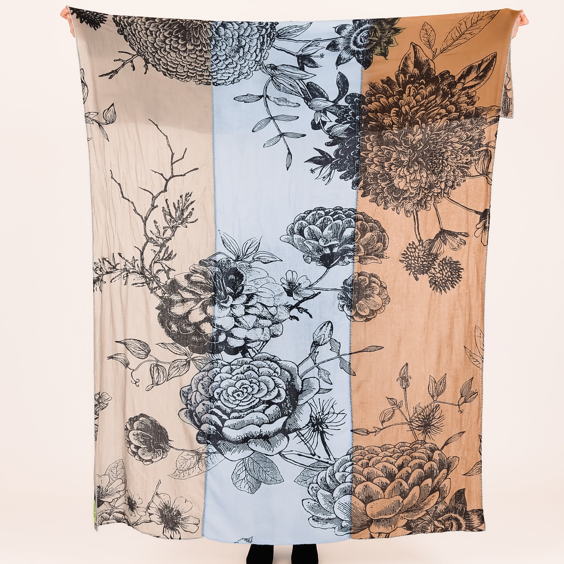 FLOWER EXPLOSION 3COLOR FELTED CASHMERE SCARF