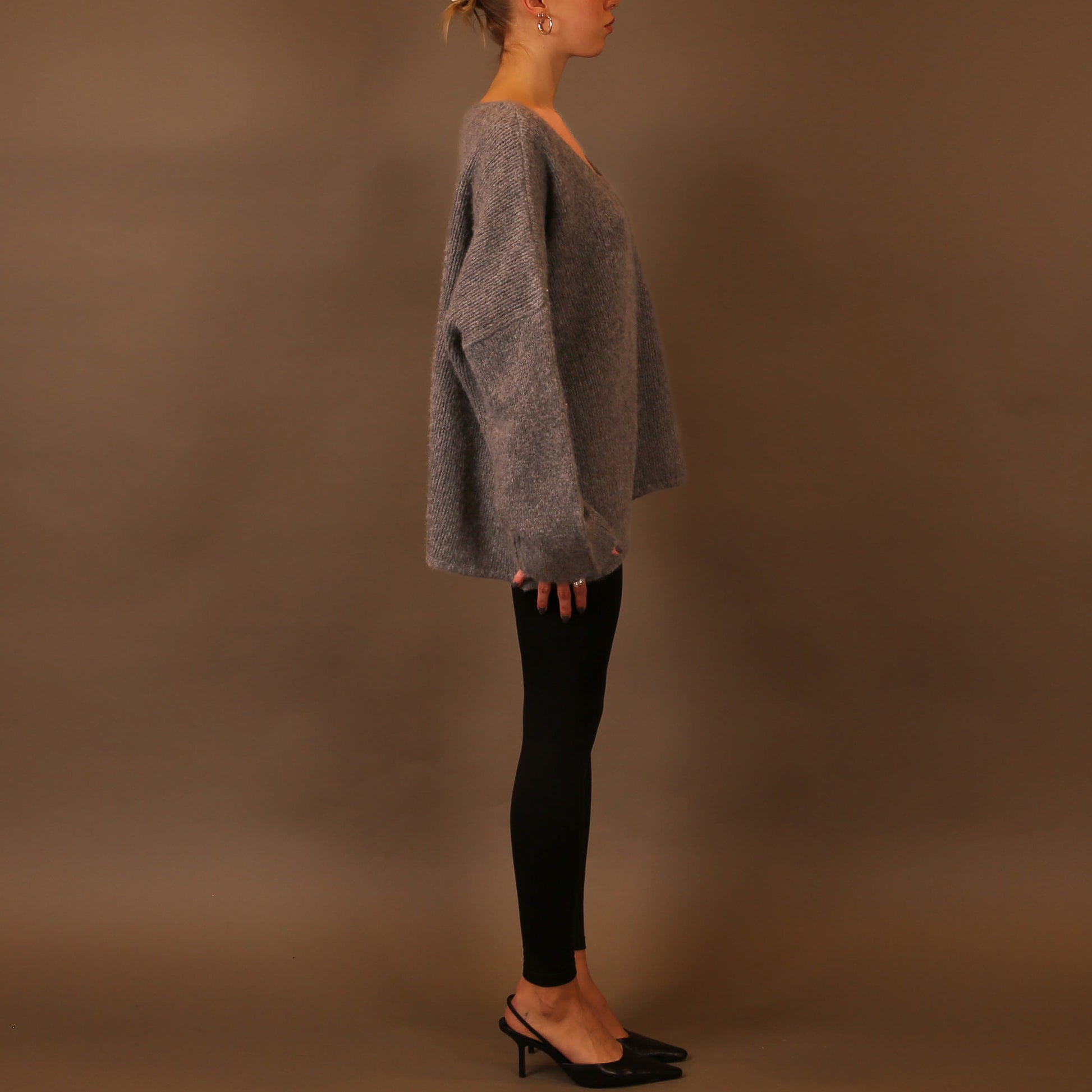 NELLI SWEATER