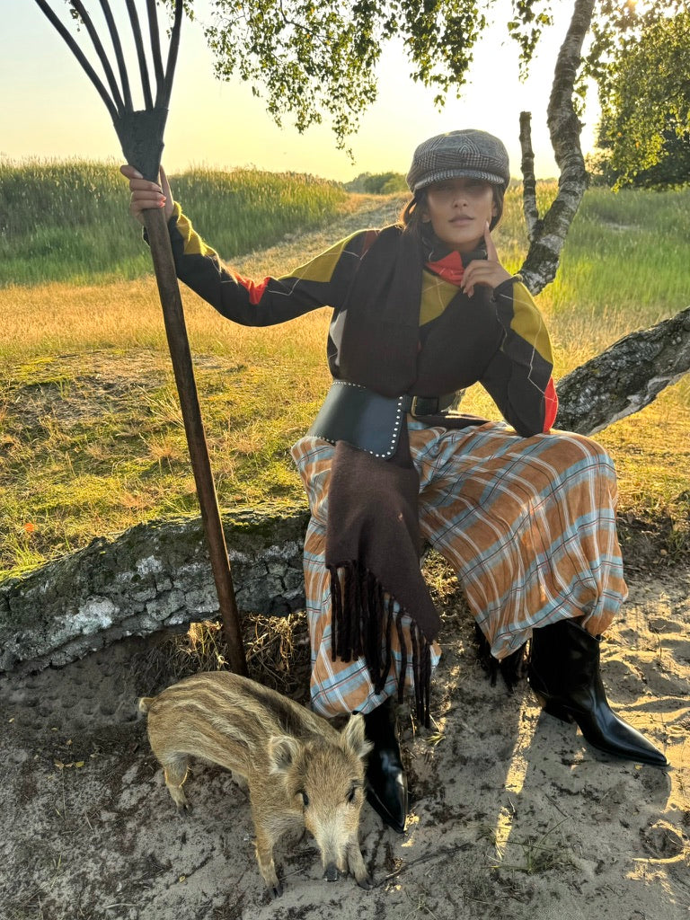 LUNA EXTRA DIAMOND SWEATER