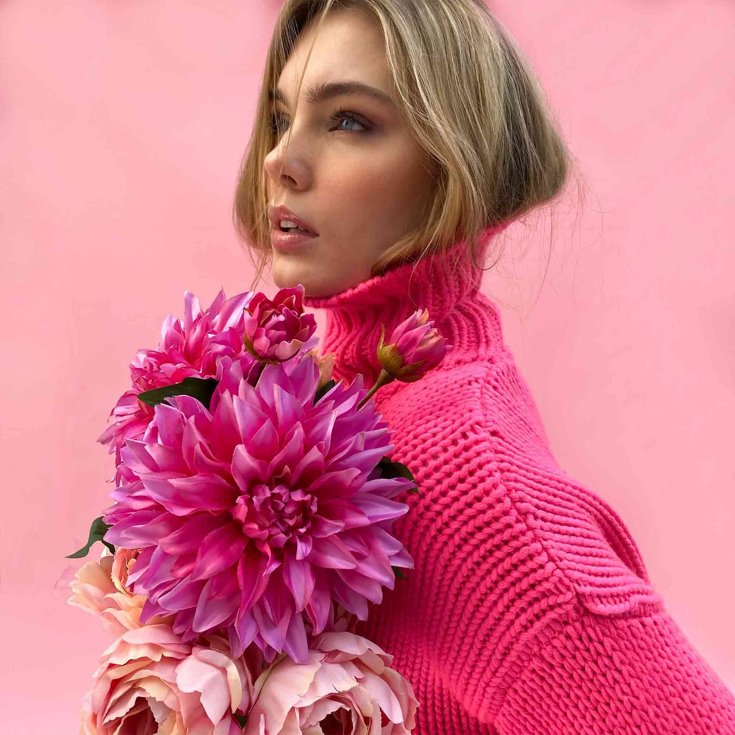 GABRIELLE SWEATER OS