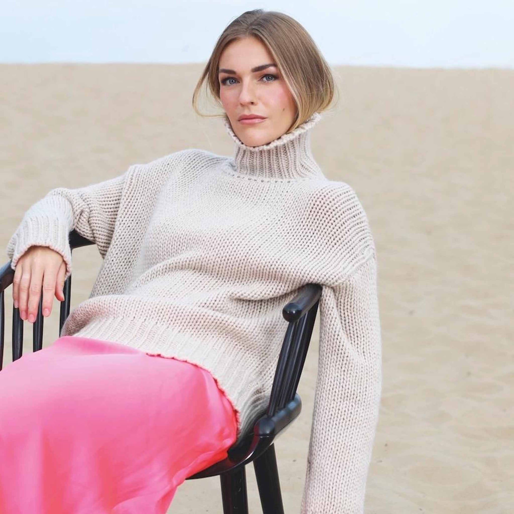 GABRIELLE SWEATER