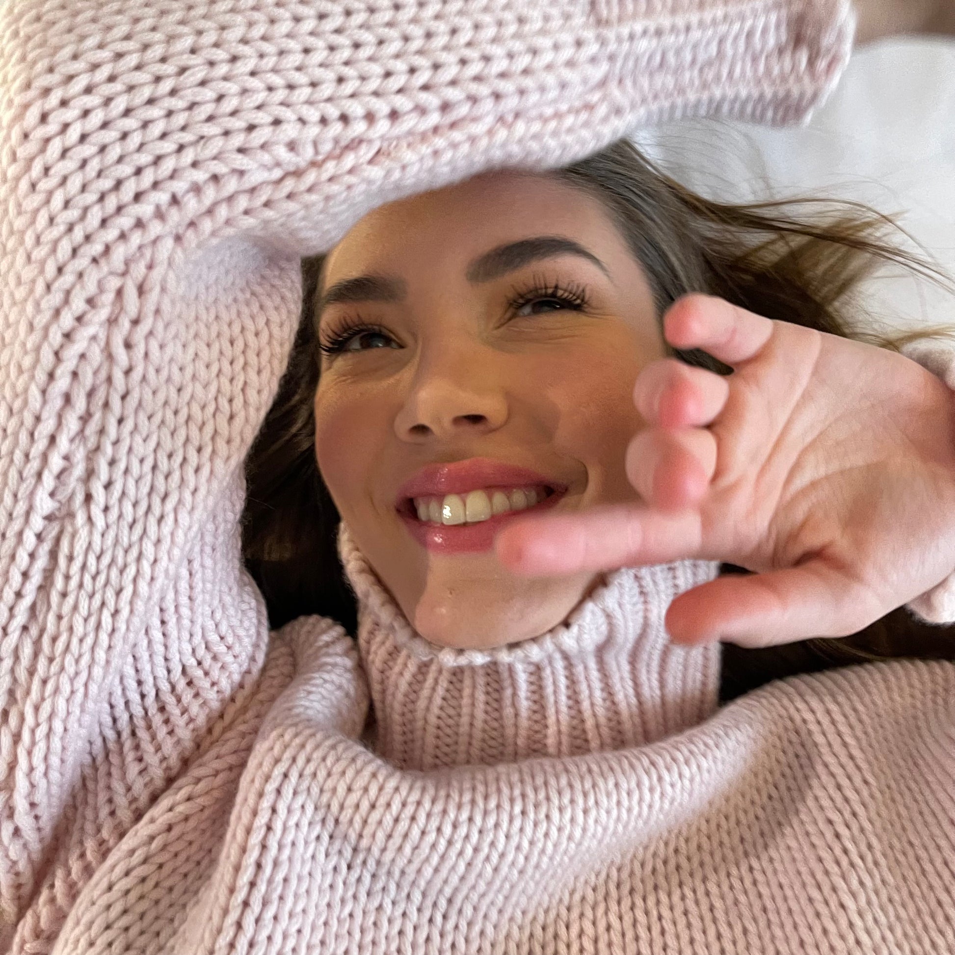 GABRIELLE SWEATER OS