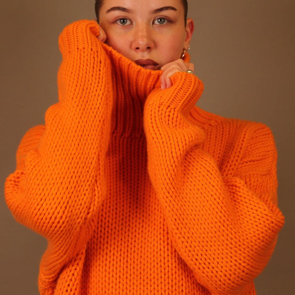 GABRIELLE SWEATER OS