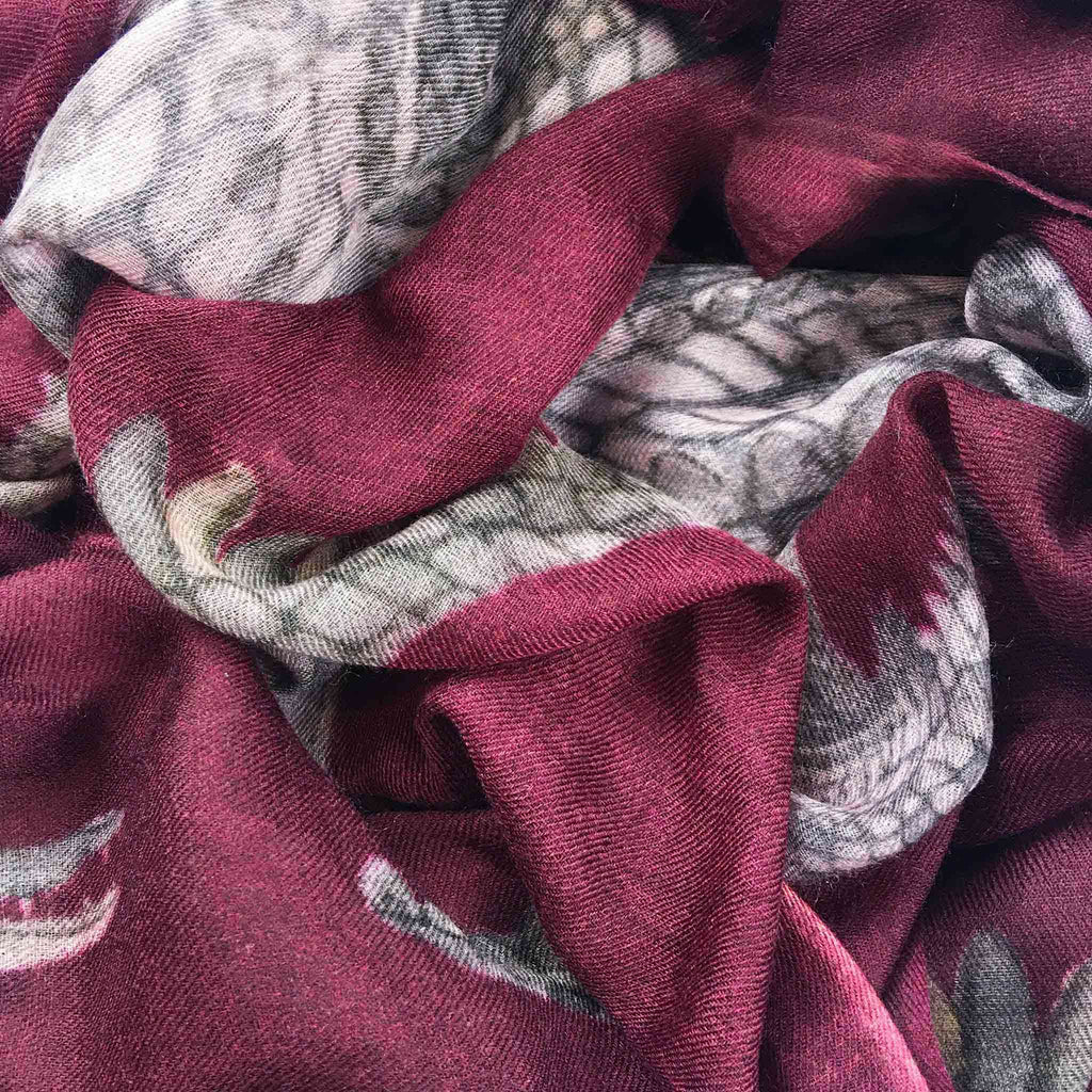 CROCODILE CASHMERE SCARF