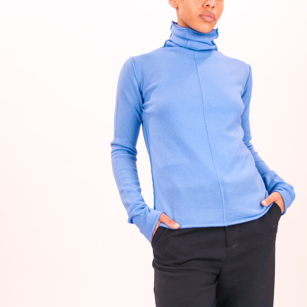 LUNA SWEATER