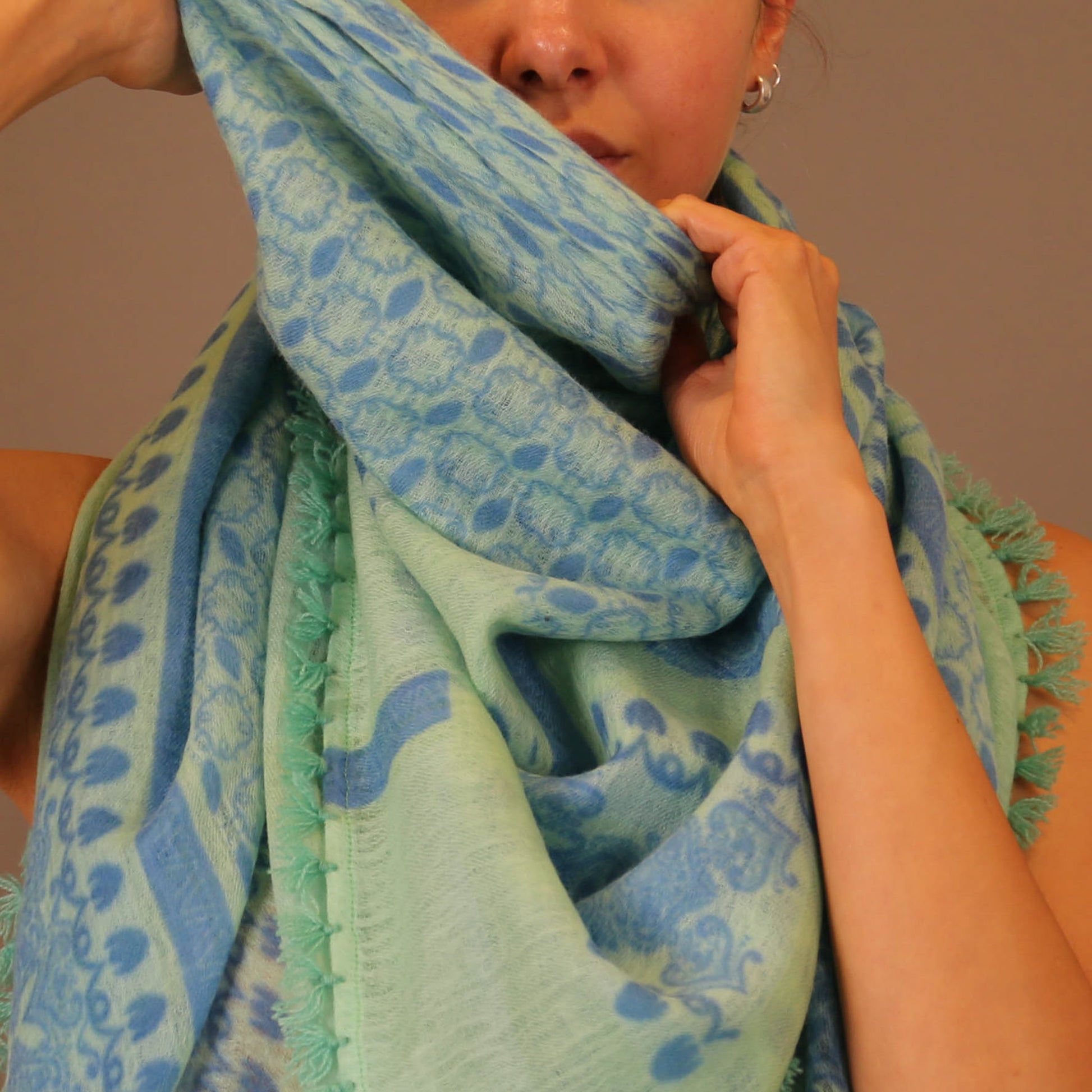 DESERT SCARF