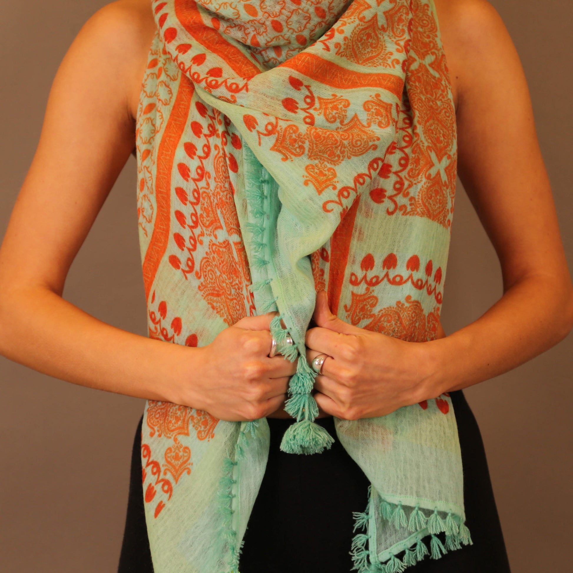 DESERT SCARF