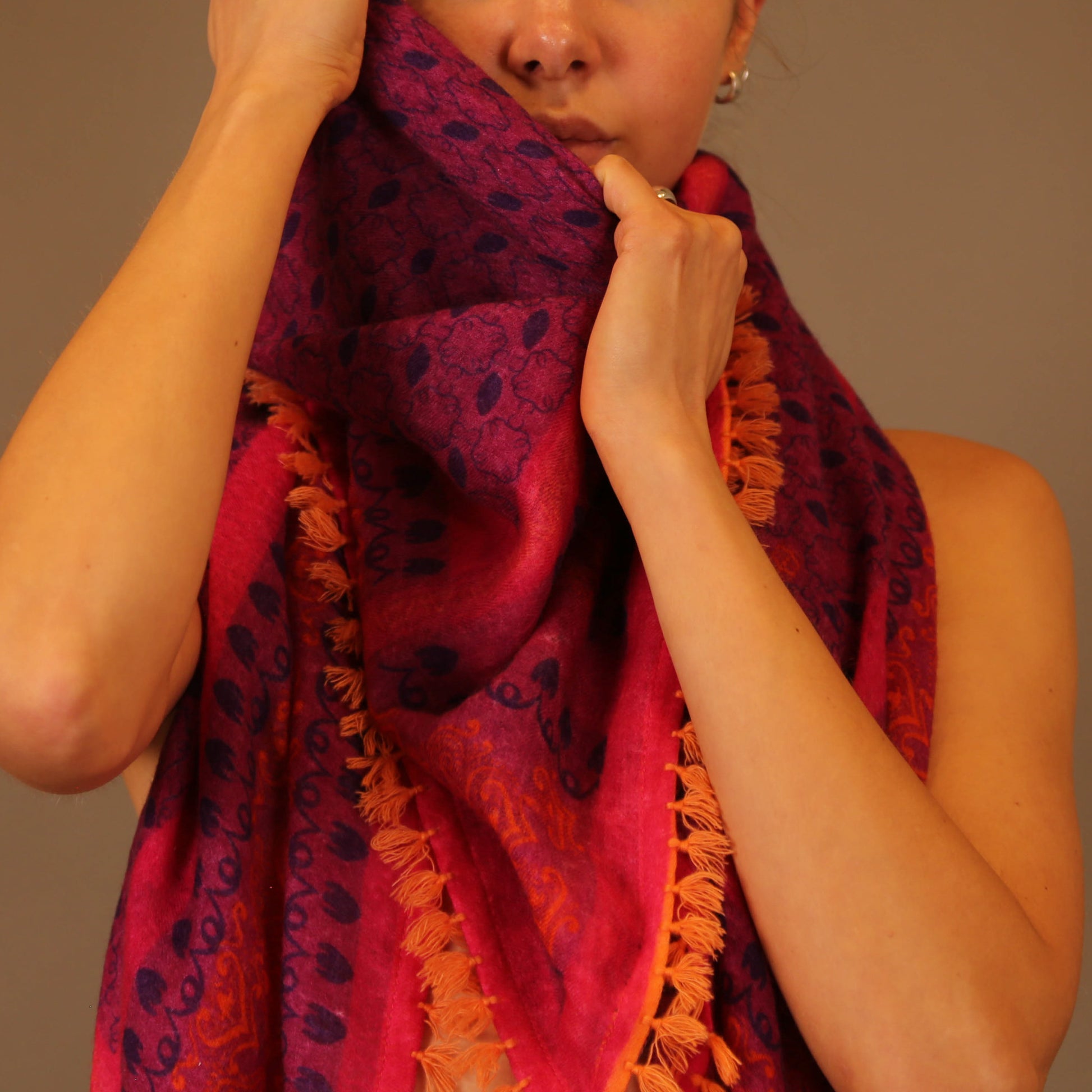 DESERT SCARF