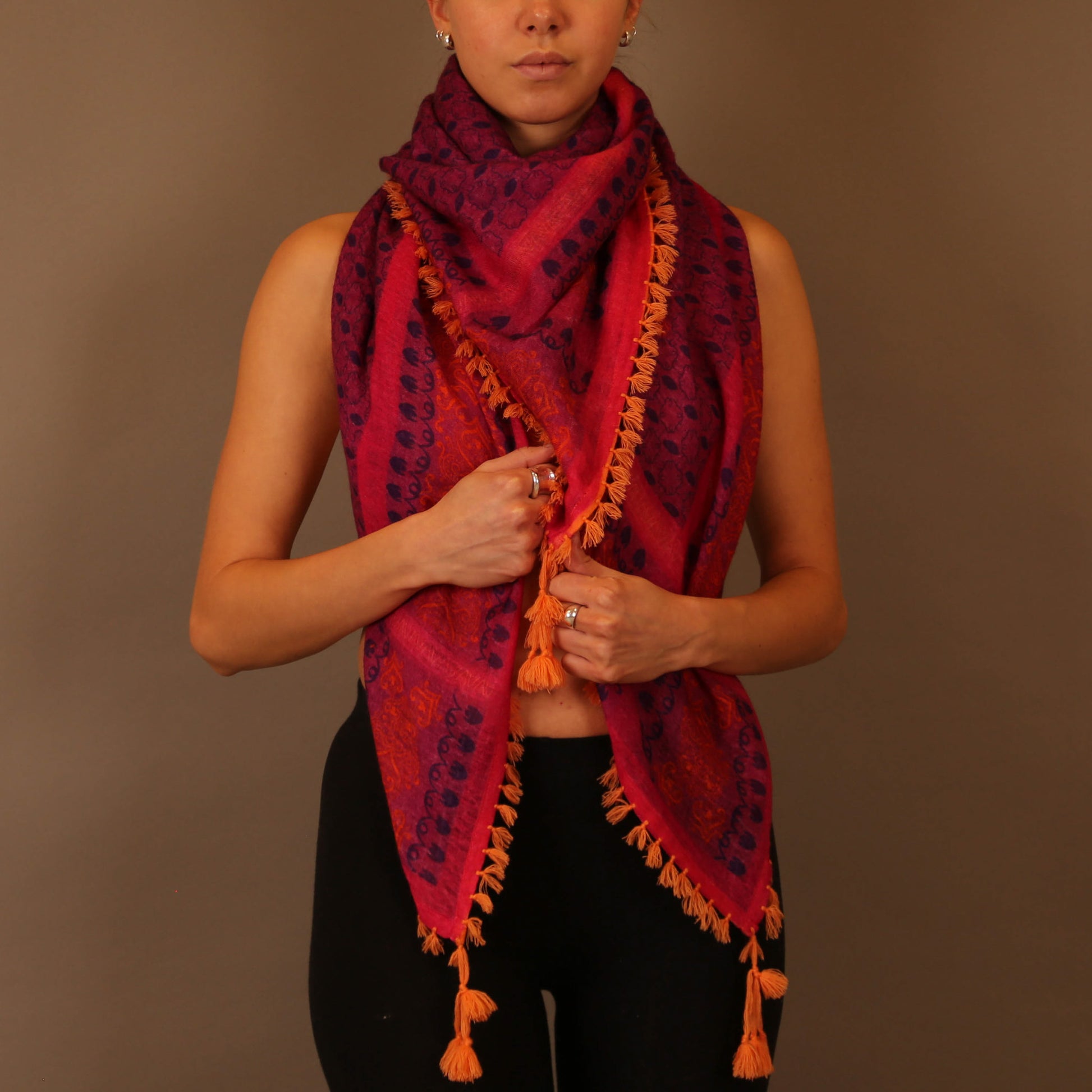DESERT SCARF