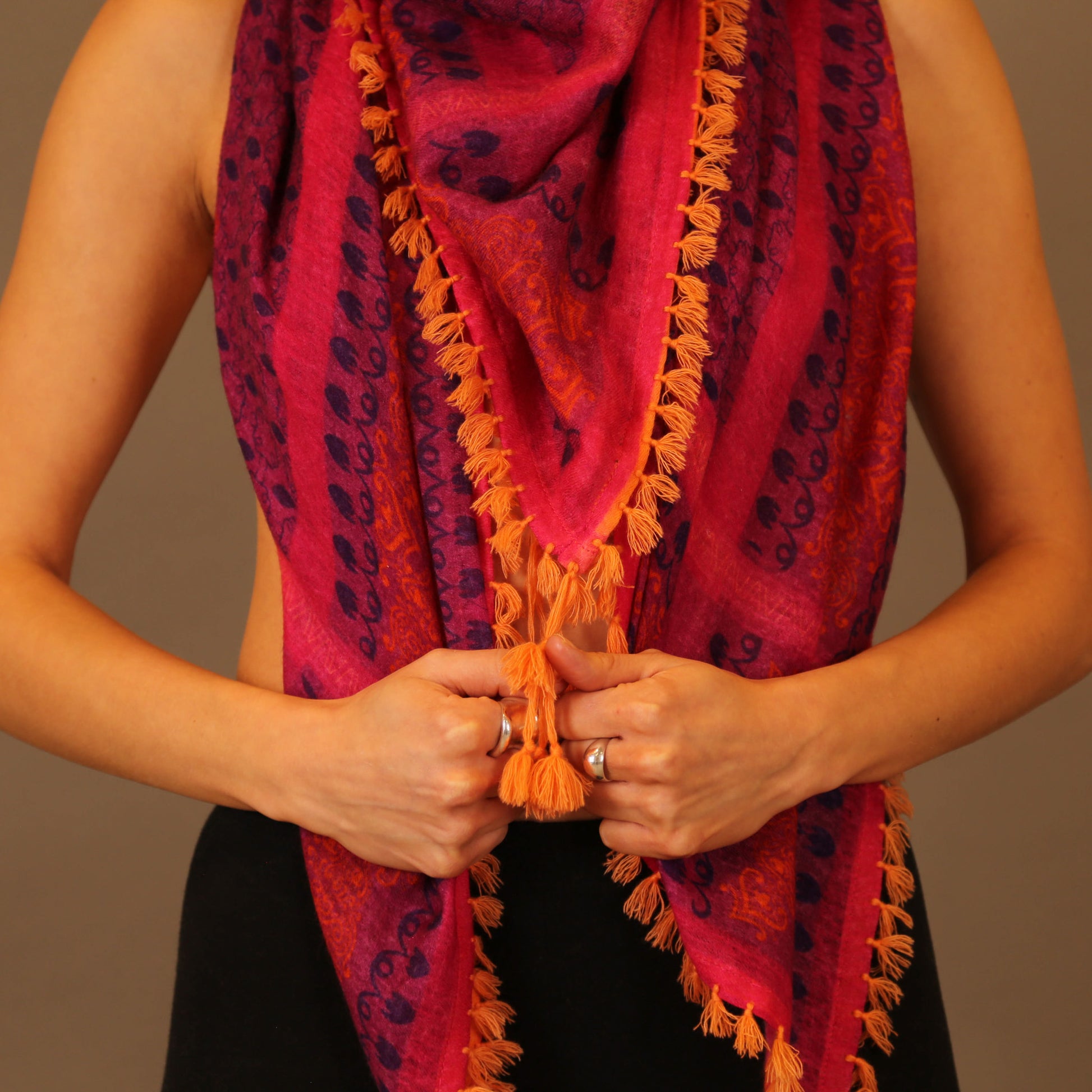 DESERT SCARF
