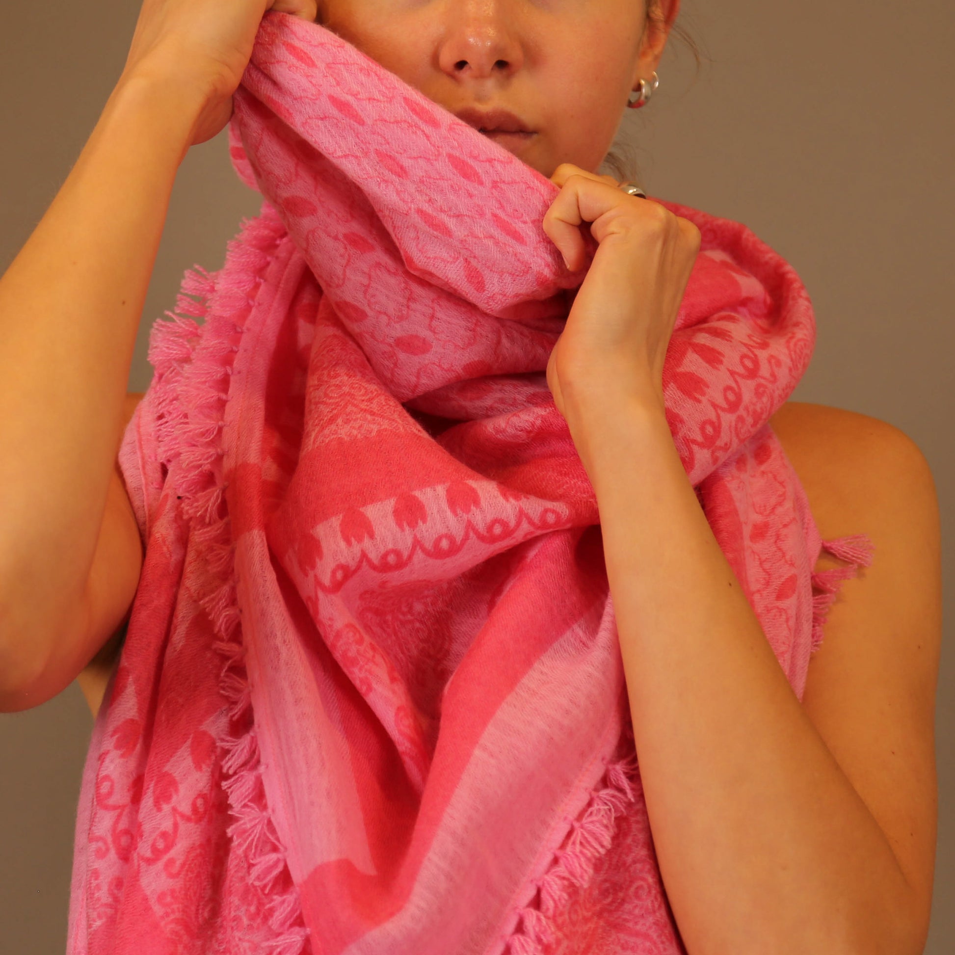 DESERT SCARF