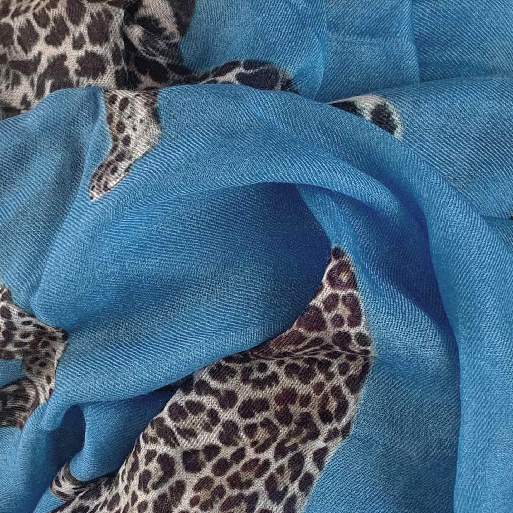 LEOPARD NATURAL CASHMERE SCARF