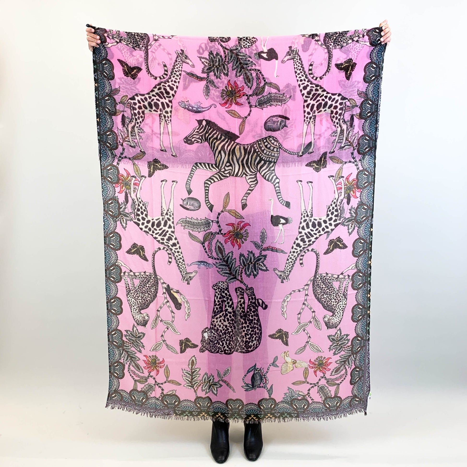 WILDLIFE CASHMERE SCARF