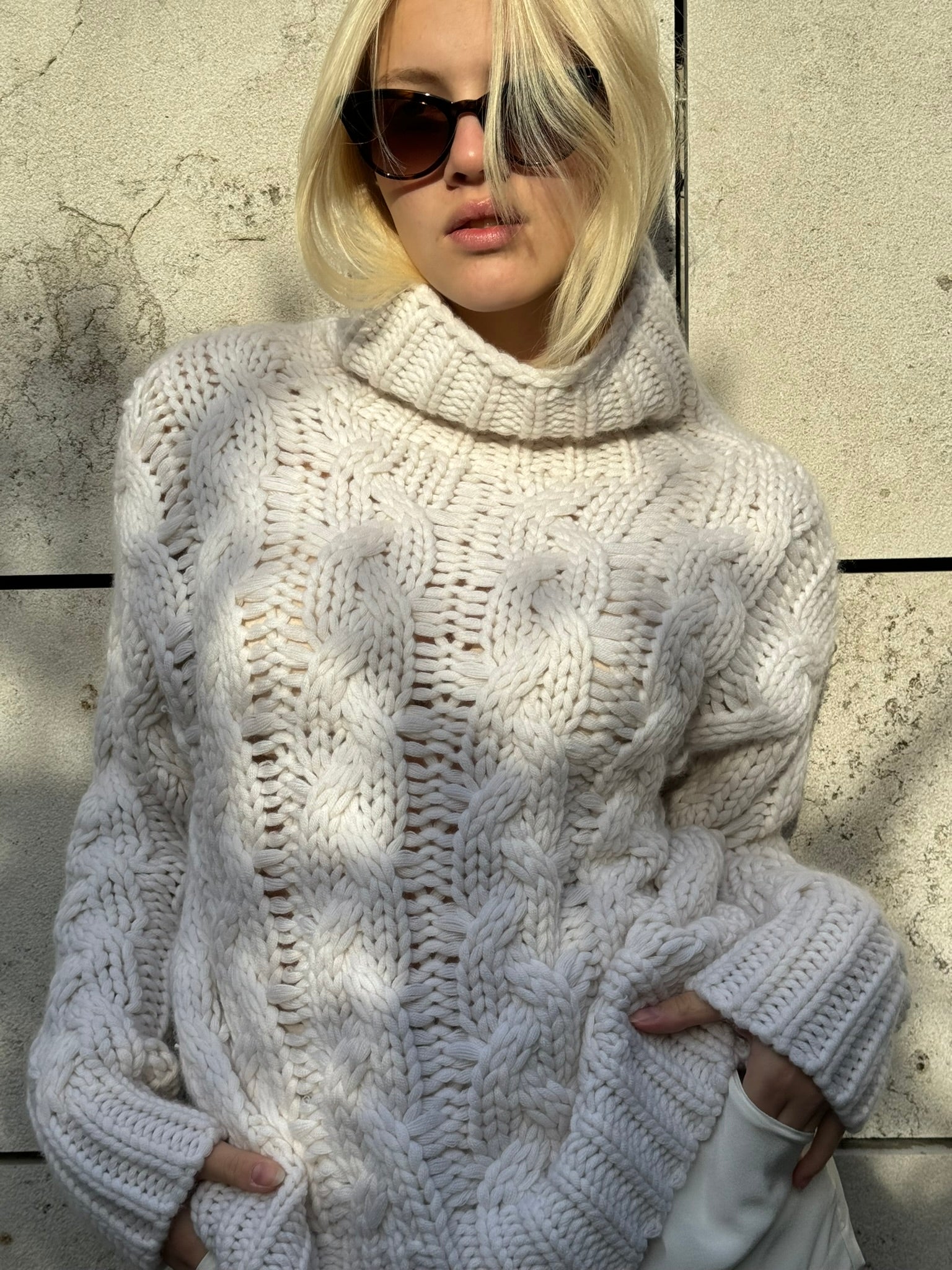 KABI SWEATER