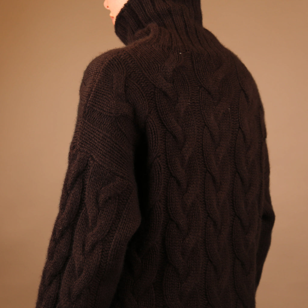 KABI SWEATER
