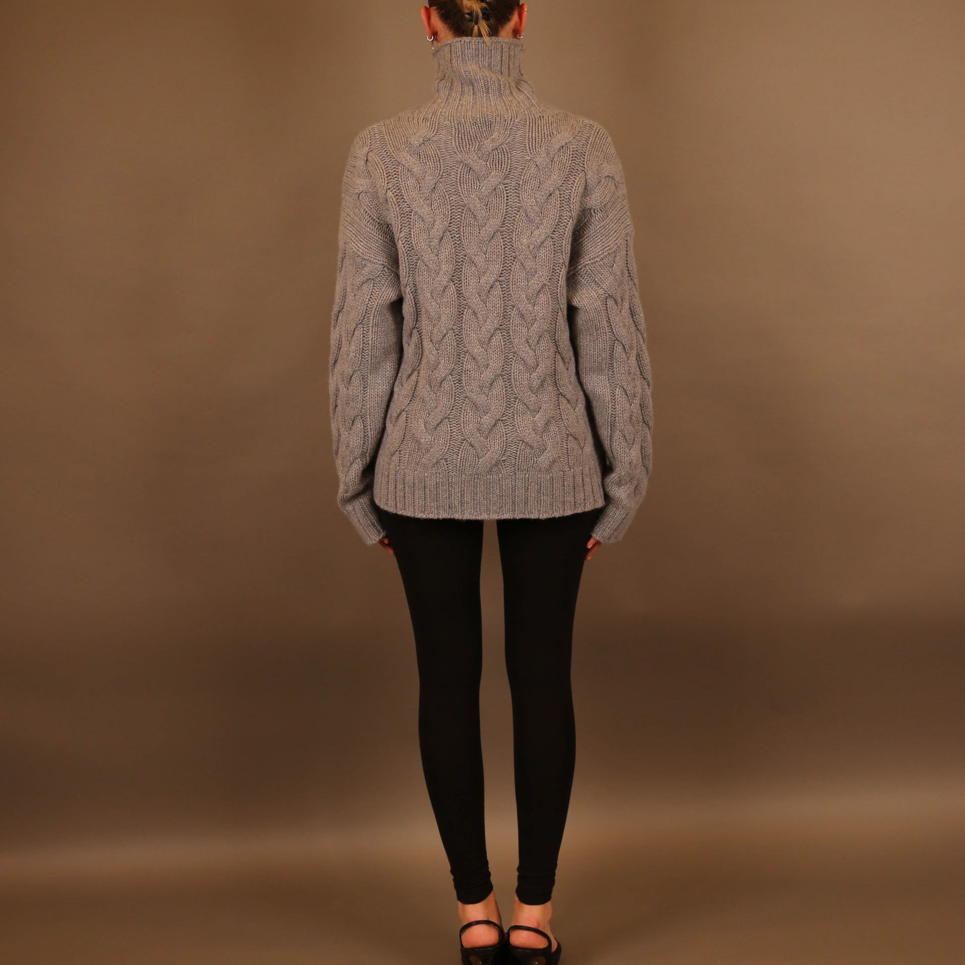 KABI SWEATER