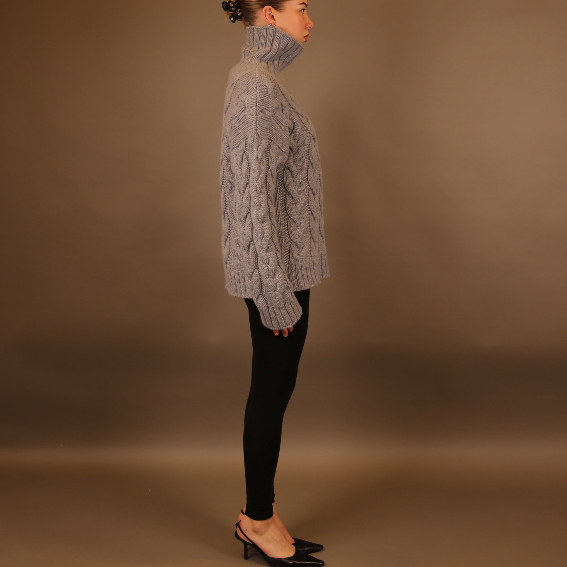 KABI SWEATER