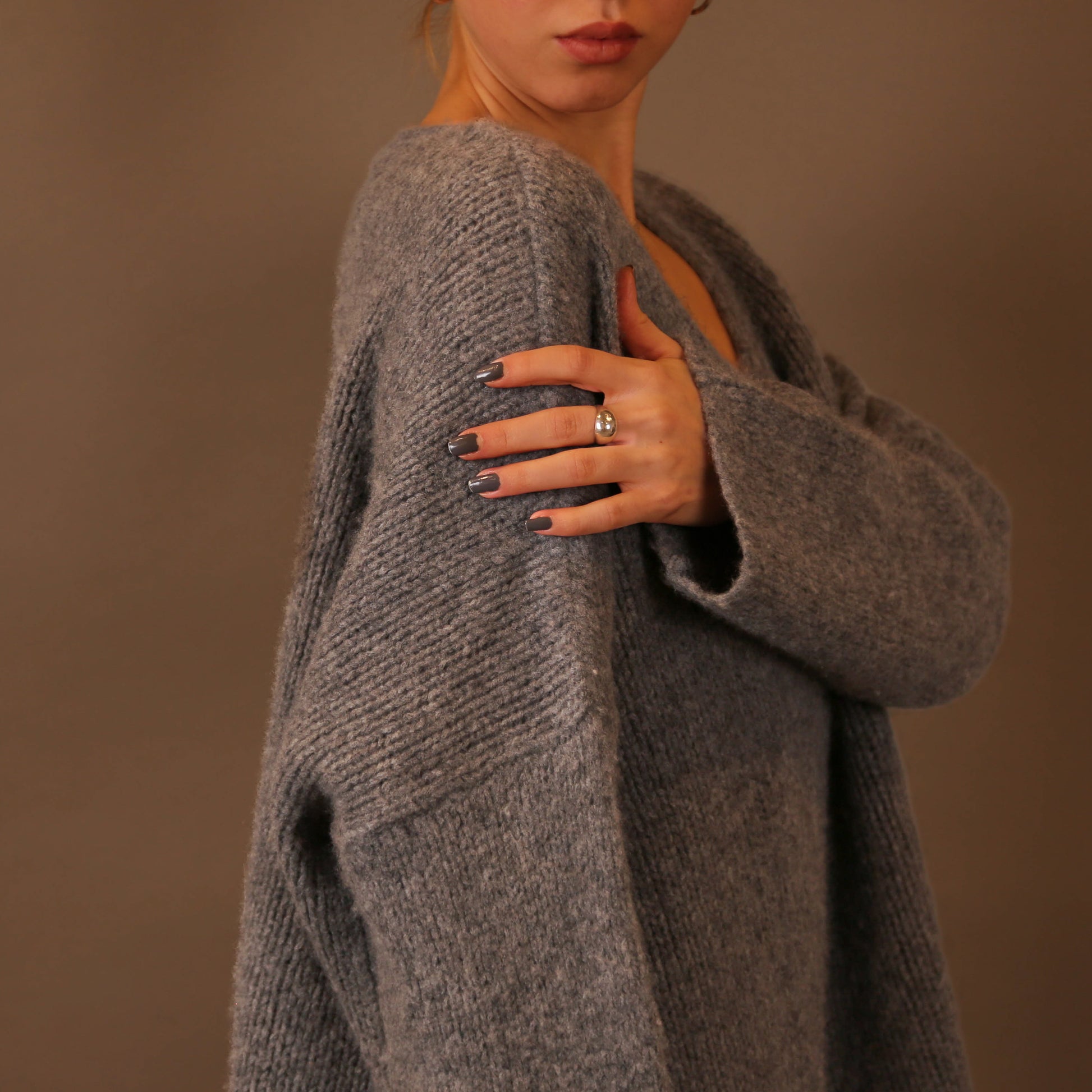 NELLI SWEATER