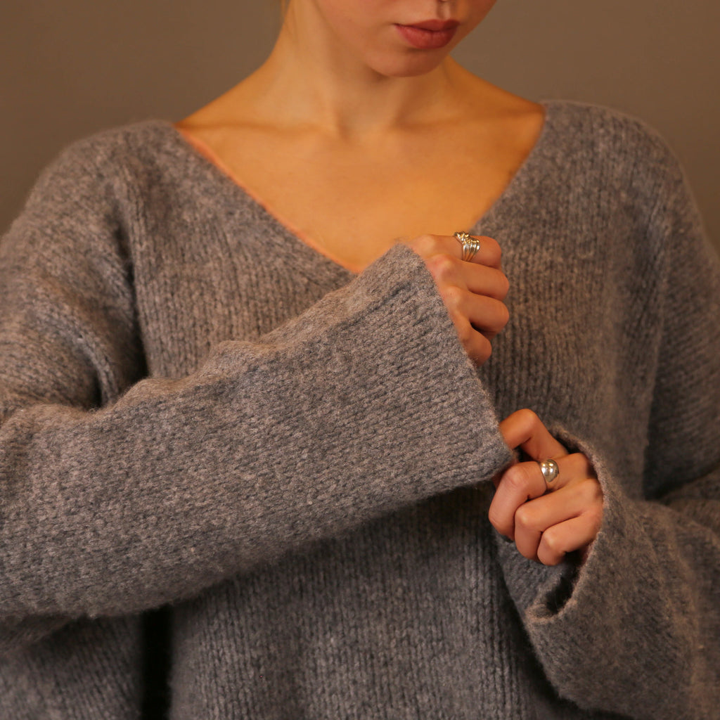 NELLI SWEATER
