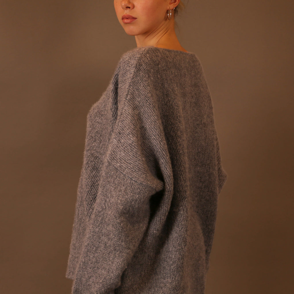 NELLI SWEATER