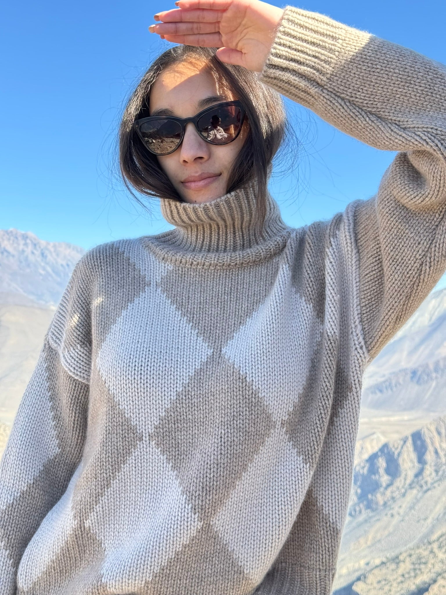 GABRIELLE DIAMOND SWEATER OS