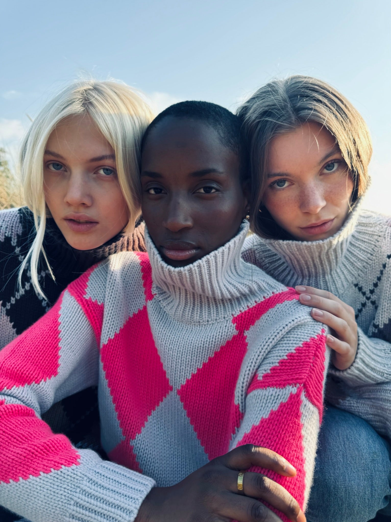 GABRIELLE DIAMOND SWEATER OS