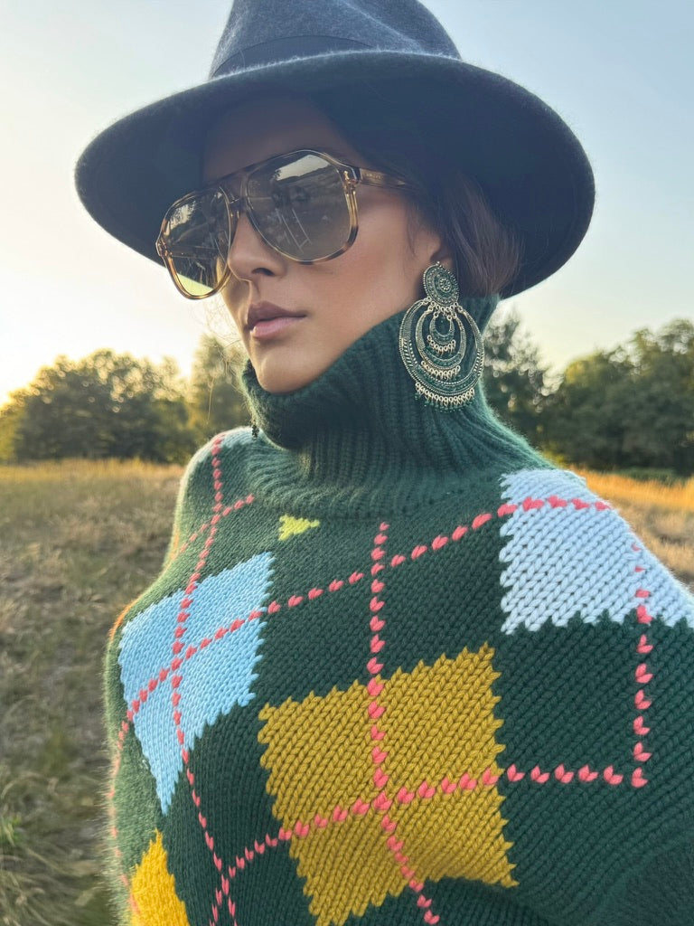 GABRIELLE EXTRA DIAMOND SWEATER OS