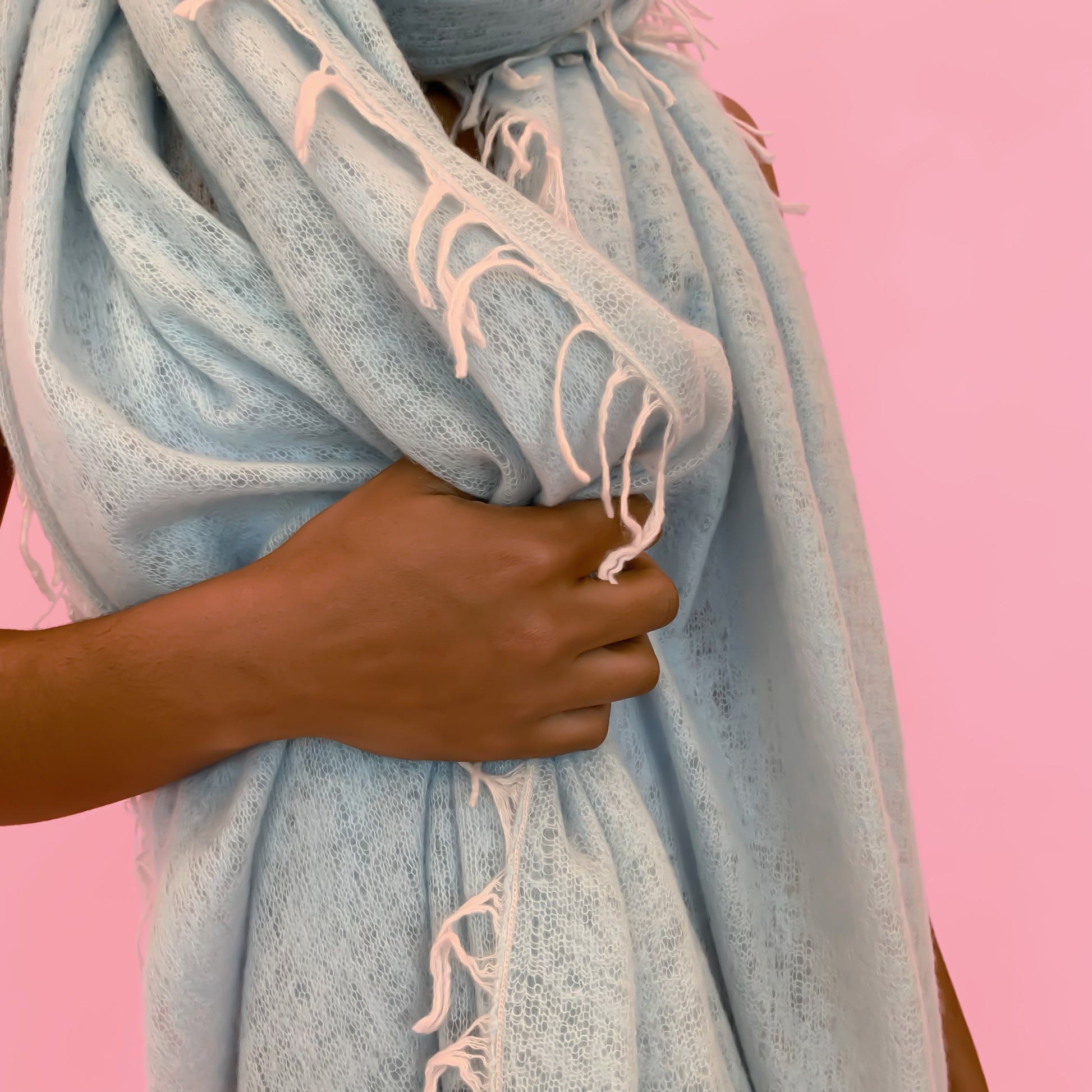 FELTED SCARF WITH FRINGES