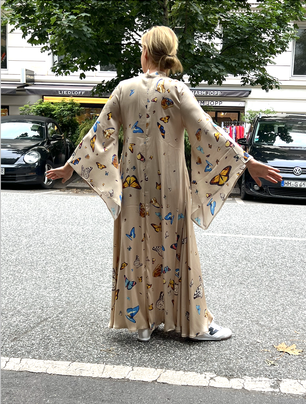VENICE BUTTERFLY PRINCESS DRESS - taupe