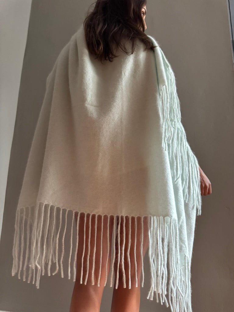 SHARON CAPE WITH FRINGES - SPARY