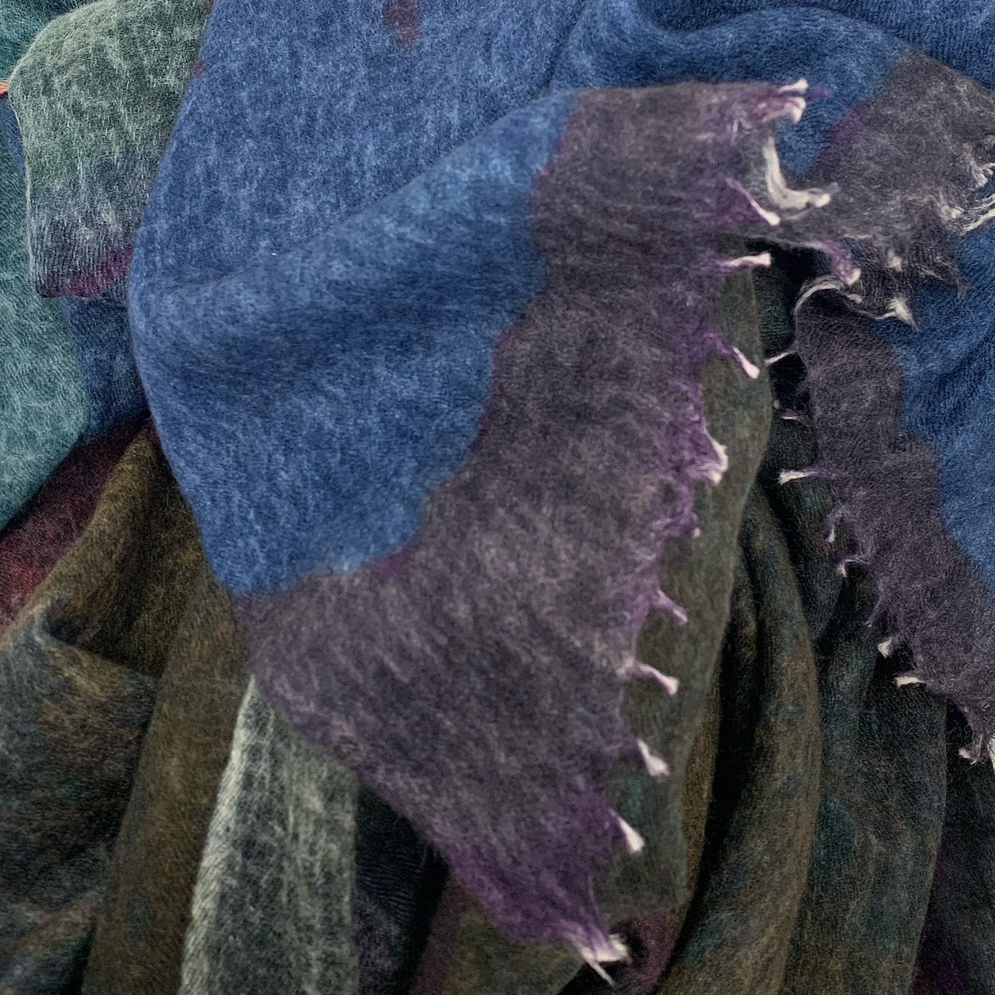 ELFENNIA FELTED SCARF