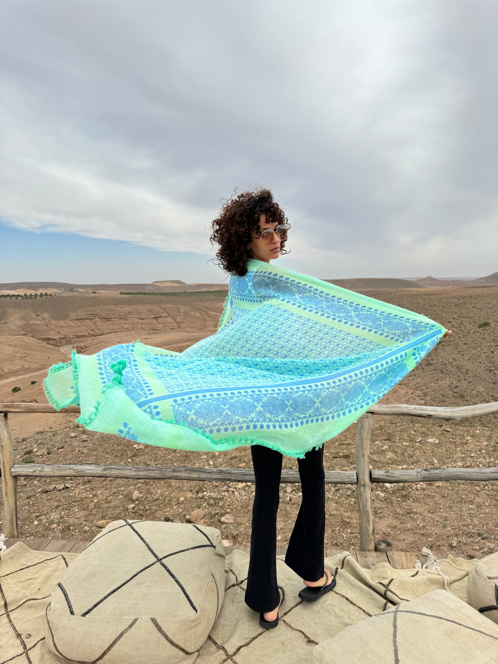 DESERT SCARF