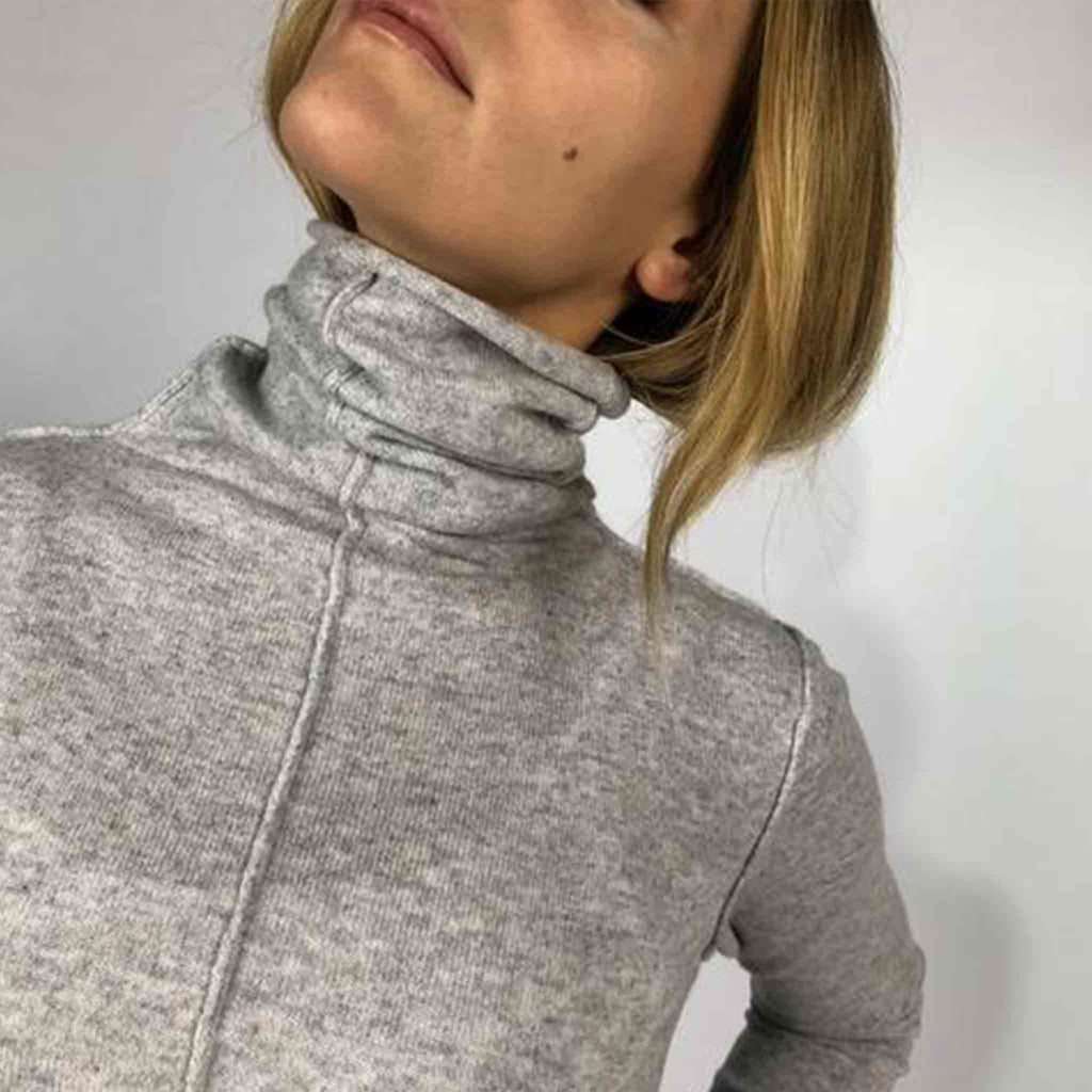 LUNA SWEATER